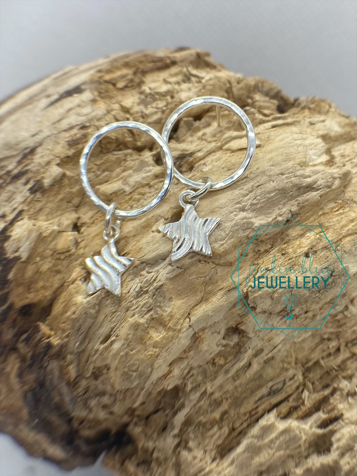 Wavy Star Stud Earrings 2