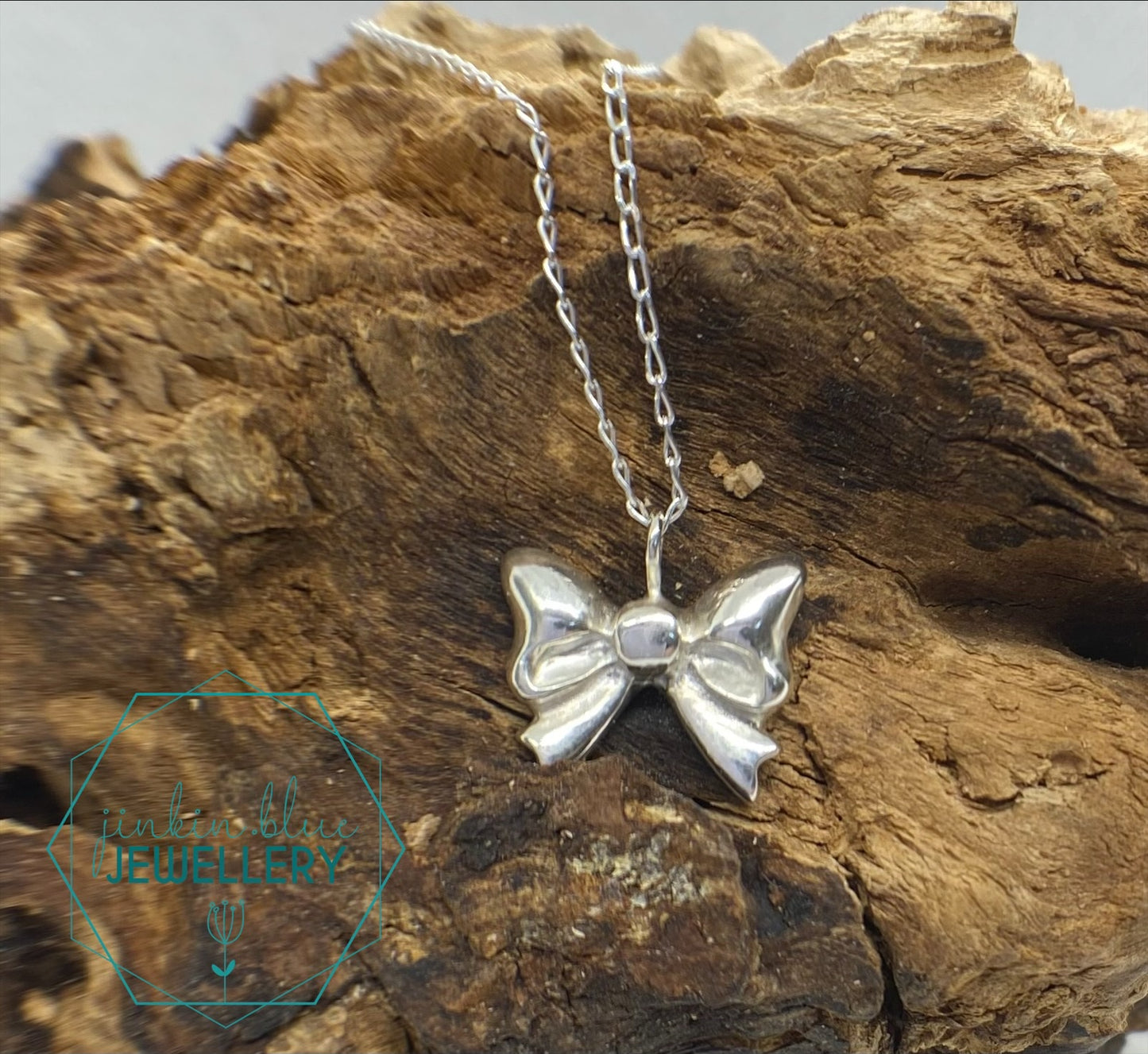 Cute Bow Pendant